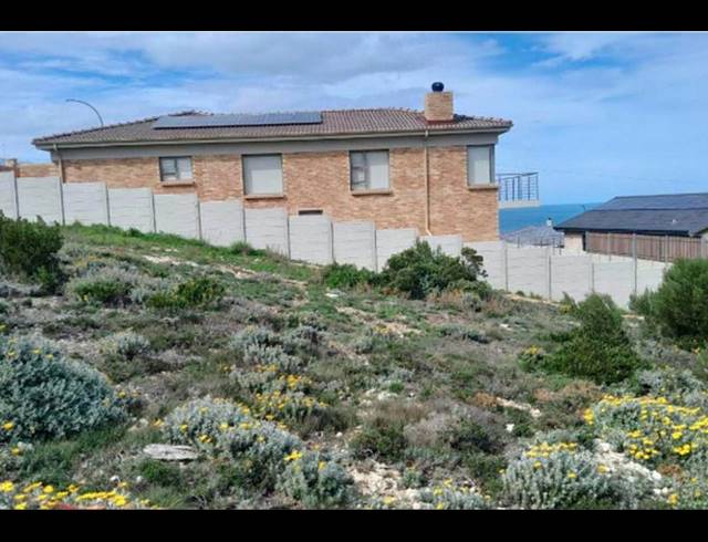 LAND FOR SALE IN DANA BAY